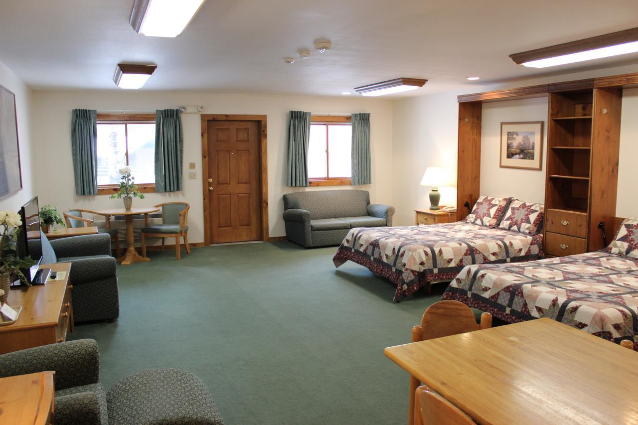 Nootka Lodge Woodsville Exterior photo